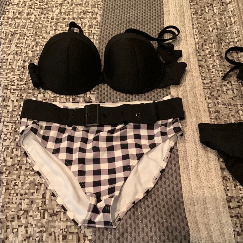 Swimsuits For All Black and White Bikini Set 14 D/DD